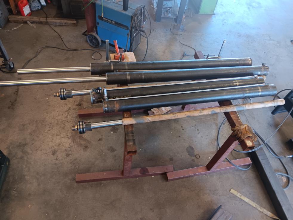 custom hydraulic cylinders